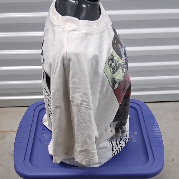 Taylor Swift White Graphic T-Shirt - Picture 2 of 5